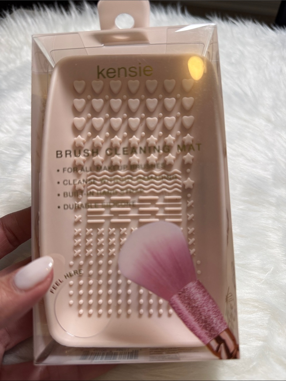 Kensie Soft Pink Brush Cleaning Mat with Textured Surfaces